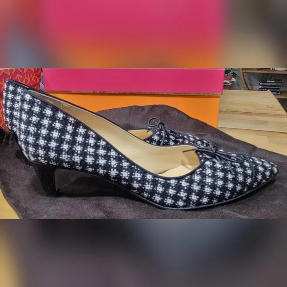 Kate Spade Black and White Tweed Flats - Picture 3 of 6